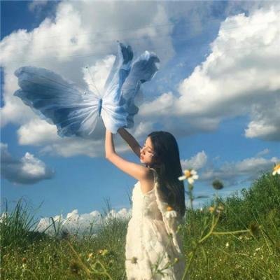 粉红色和铲子